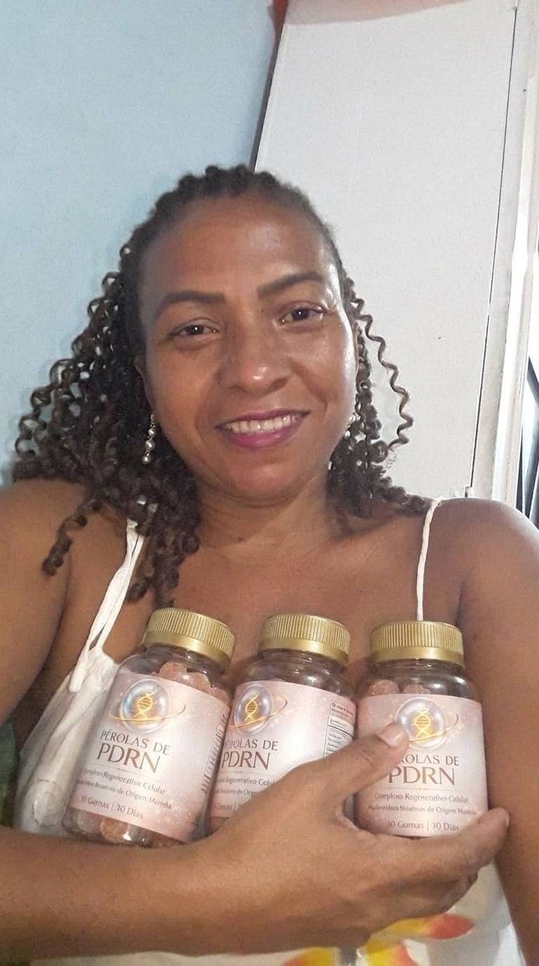 Mulher_tirando_self_produto_beleza_202605080032